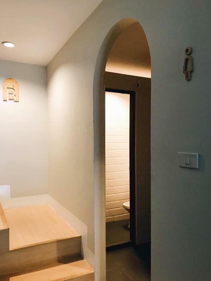 Viv Hometel&Cafe Chiang Mai Zewnętrze zdjęcie
